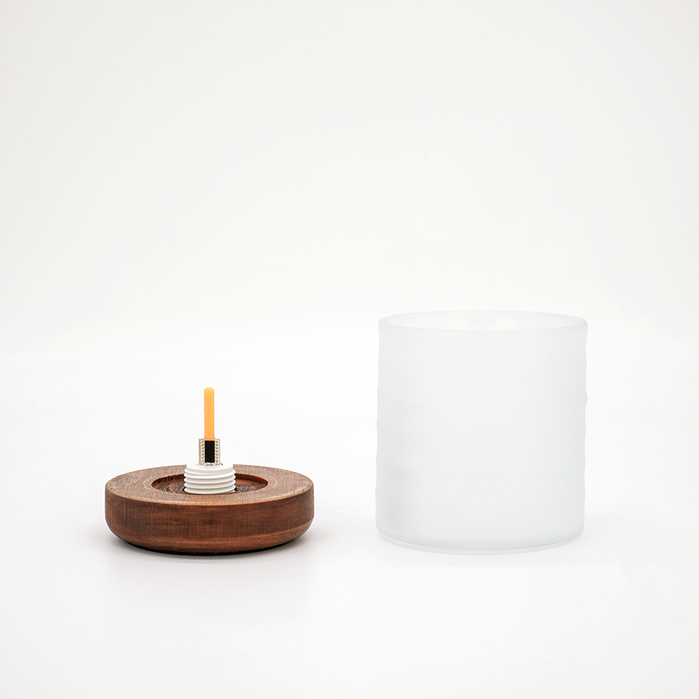 KANDLE_E-Flame table lamp_wooden base