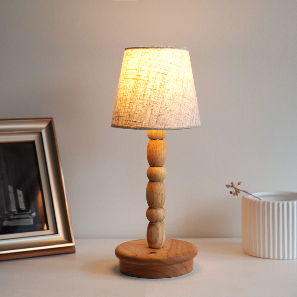 Cube_Biowaste Material table lamp