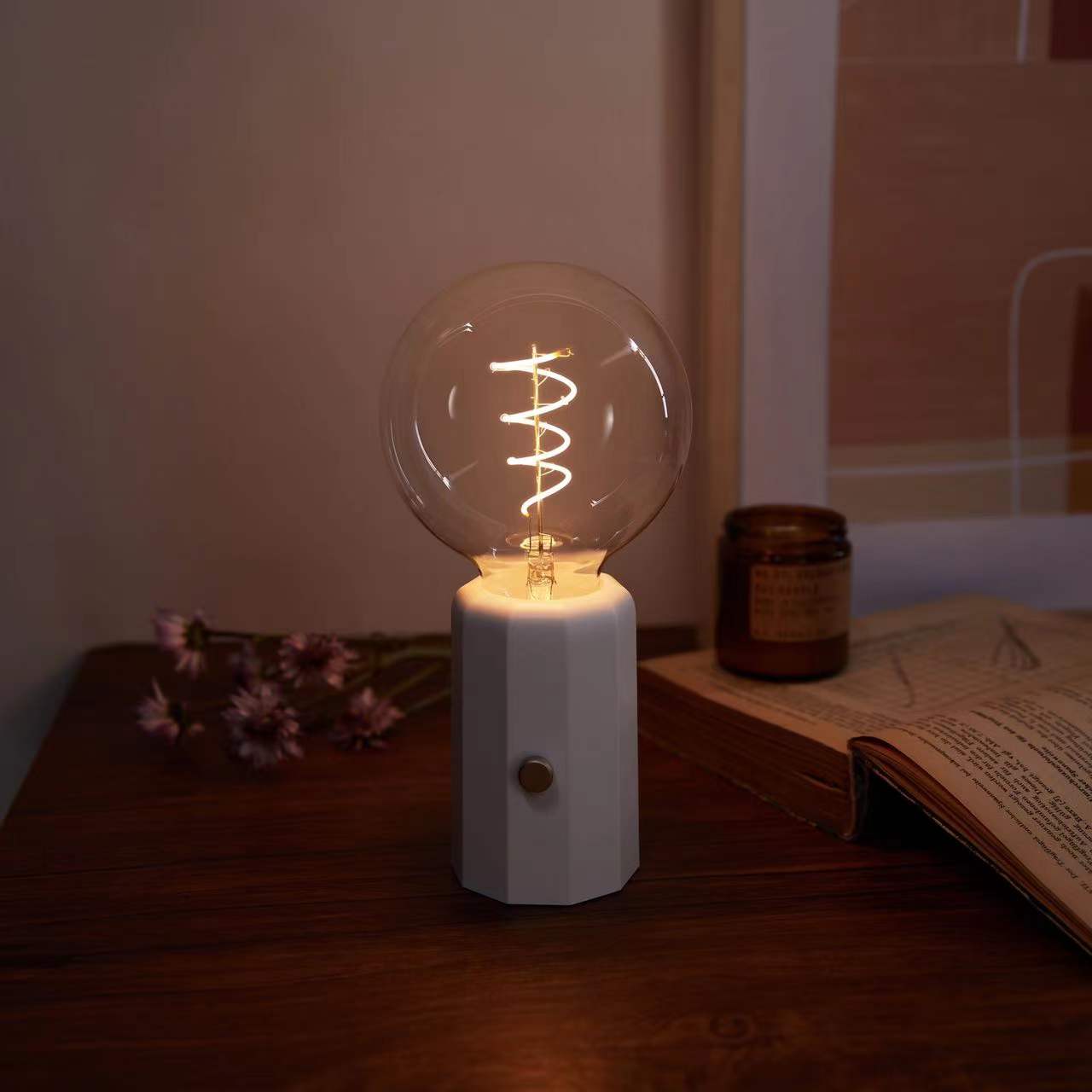 Bubble Series Table Lamp - Edison - White Base